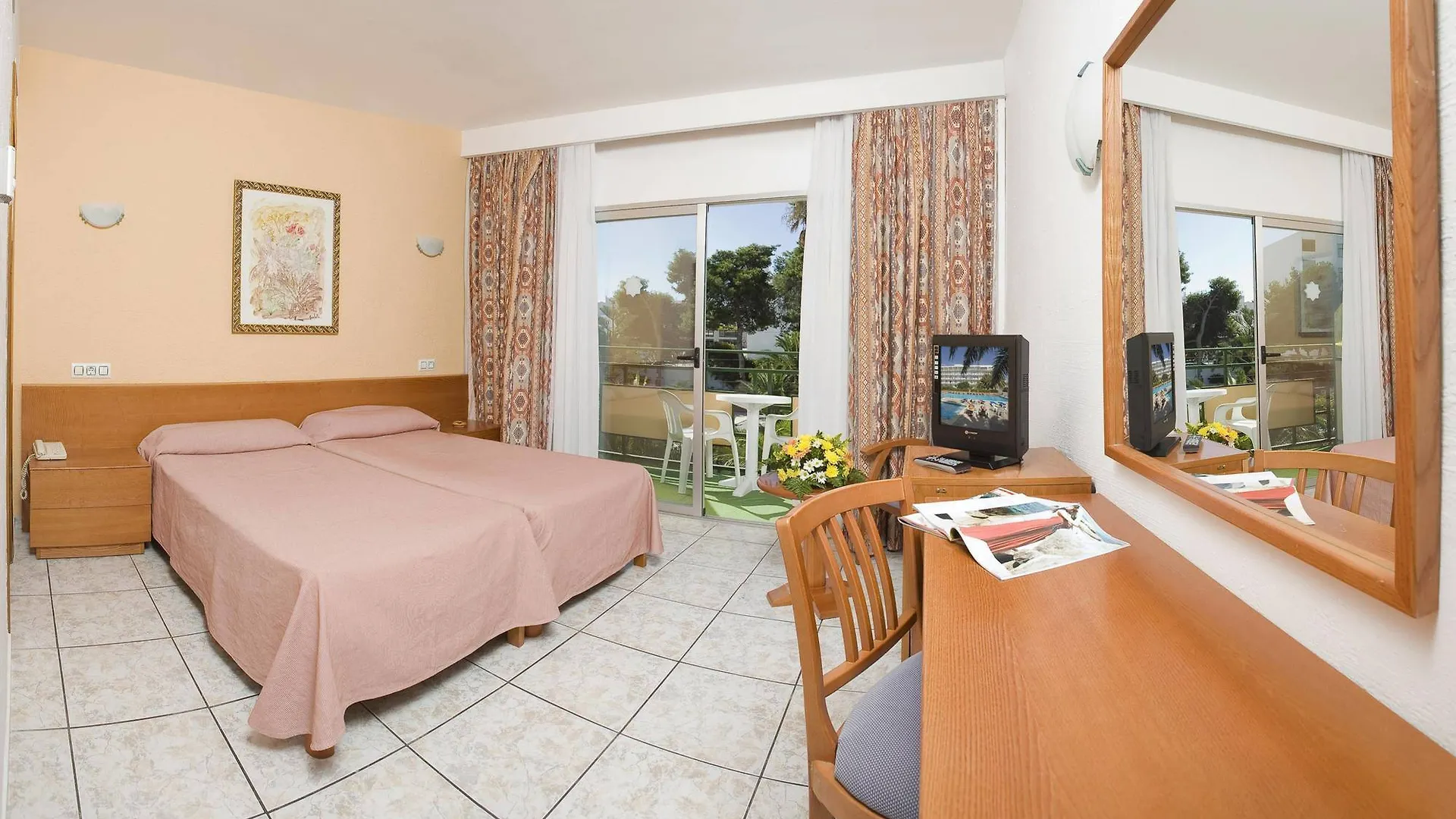 Hotel Tropical San Antonio  San Antonio (Ibiza)